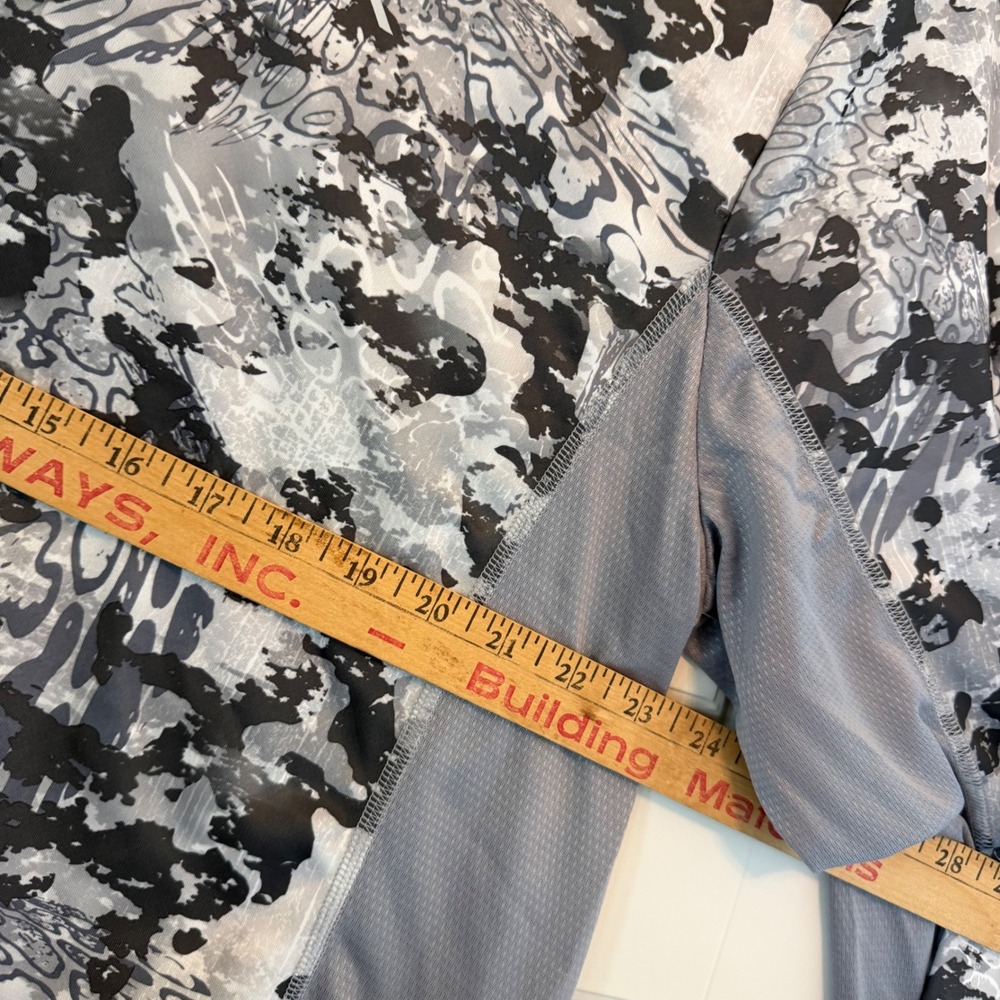 Huk Sun Shirt Mens XL Performance Fishing Hoodie Grey Camo Long Sleeve Mesh - Picture 11 of 12